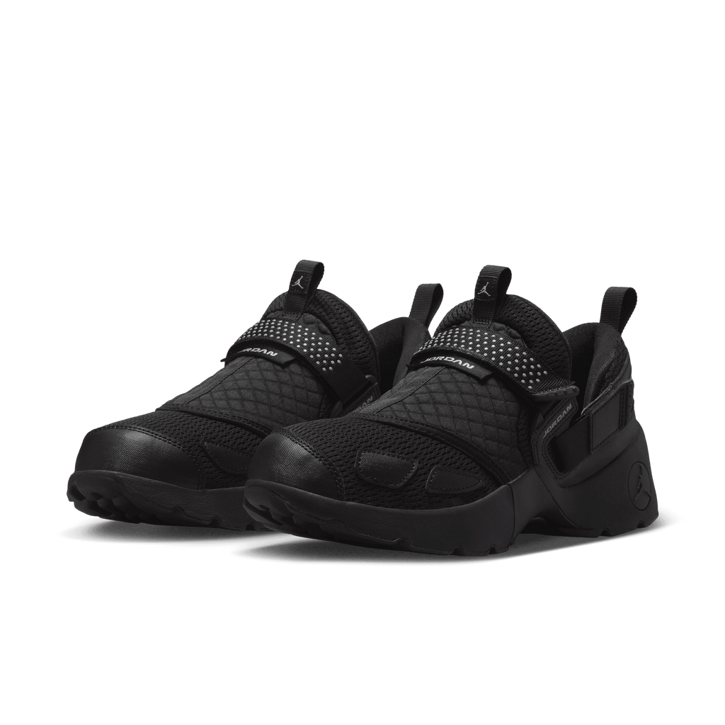 Wmns Air Jordan Trunner LX